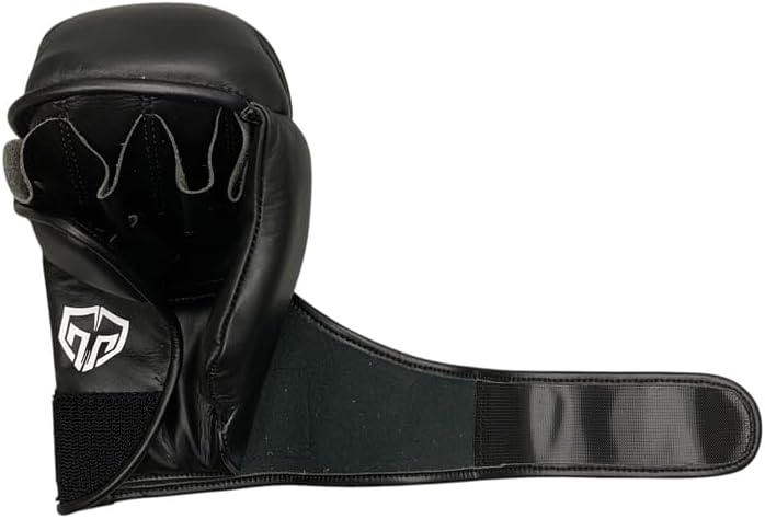 GRIT MMA SPARRING GLOVES 少し大きめのグローブです！ GRIT MMA SPARRING GLOVES 少し大きめのグローブです！ GRIT MMA